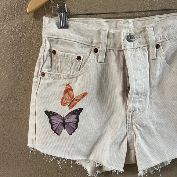 Levi’s 501 Give me butterflies high rise denim shorts - Picture 4 of 8